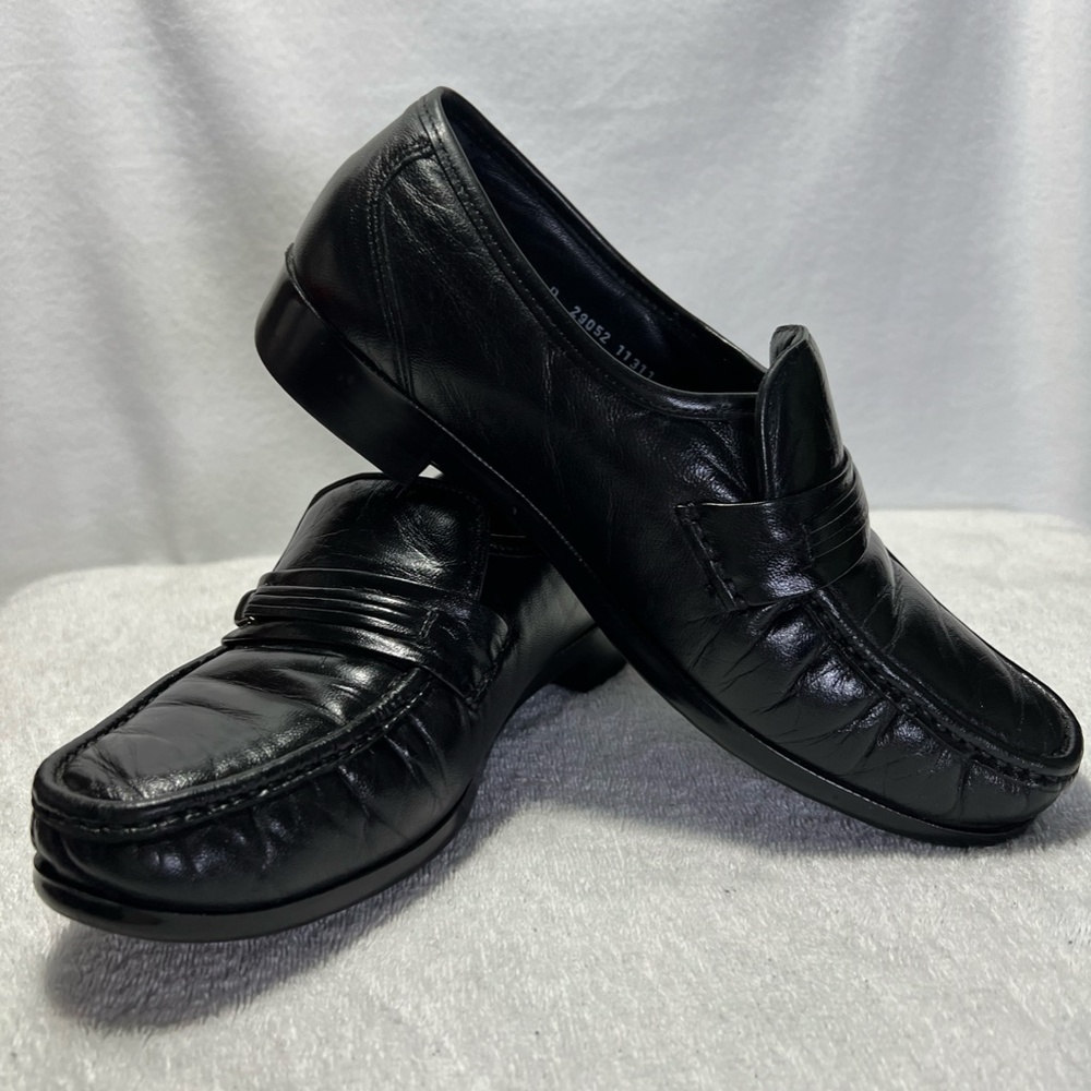 Bostonian Leather Upper Man Made Sole Size 8.5, Black, Great Condition